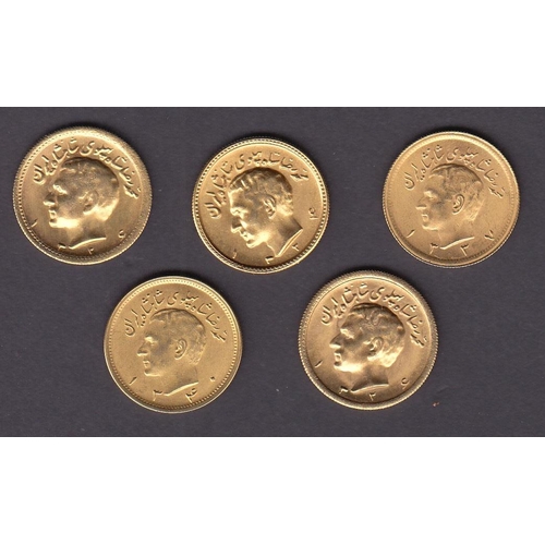 65 - Iran a group of 5 gold 1 Pahlavi coins, various dates in good condition (weight 40g)