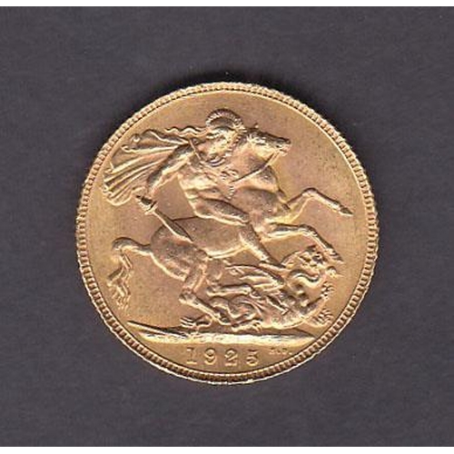 108 - UK 1925 gold full Sovereign, in good condition