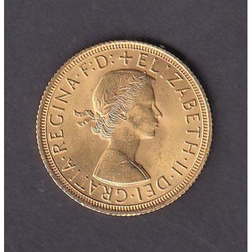 112 - UK 1963 gold full Sovereign, in good condition