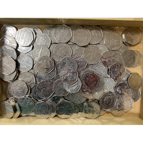 73 - A Twentieth Century mainly UK coin accumulation in circulated coins and medallions, noted x170 QEII ... 