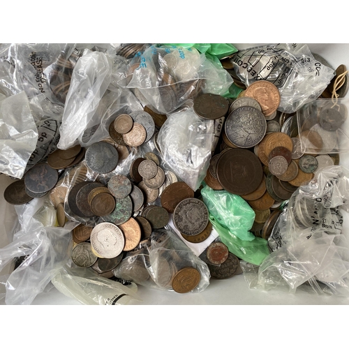 57 - A World circulated coin accumulation mainly 20th Century, weight 4.5k, strength in UK 20th Century p... 