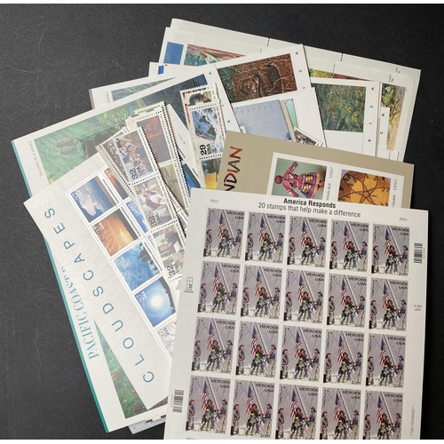 897 - A mint u/m mid-modern period stamp accumulation, including sets and mini sheets, face $220+