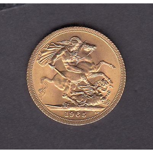 51 - UK 1965 gold full Sovereign, in good condition