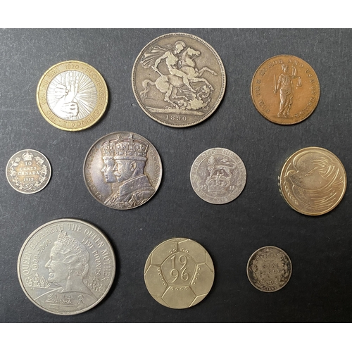 48 - A small World coin accumulation, mainly 20th Century circulated coins in mixed condition, noted Romn... 