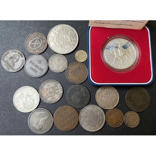 45 - A small World coin accumulation, mainly circulated 20th Century coins including odd silver coins, no... 