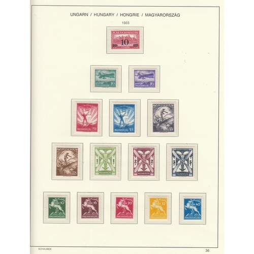 696 - 1871/1979 comprehensive collection housed in 5 printed Schaubek albums in box with used up to 1913, ... 