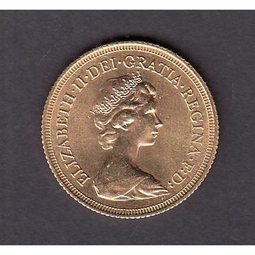 32 - UK 1980 gold full Sovereign, in good condition