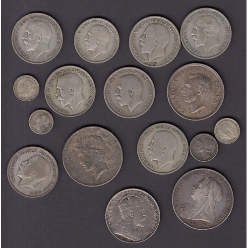 113 - A small circulated mainly 20th Century coin accumulation, with odd silver coin, noted 1907 Strait Se... 