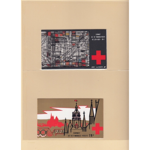 598 - 1958/2004 collection of 48 different Red Cross booklets in binder, complete for the period, one late... 