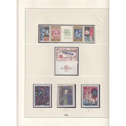 599 - 1964/74 UM collection on Lindner hingeless pages in binder, looks complete for the period, incl 1964... 