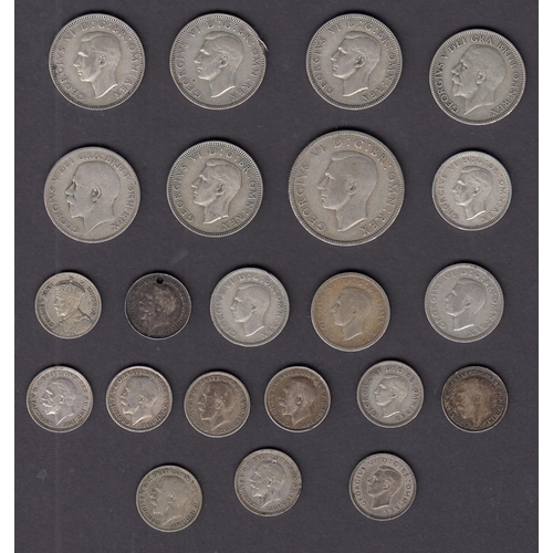 129 - An accumulation of World 20th Century circulated coins, mainly UK Pennies and 60g of pre 1947 silver... 