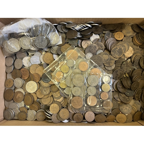 92 - An accumulation of circulated UK 20th Century coins, including 6.5 Kilos of post 1947 2/- coins and ... 