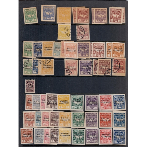 324 - A mint and used World stamp accumulation in albums and loose, including Puerto Rico, earlier Russia ... 