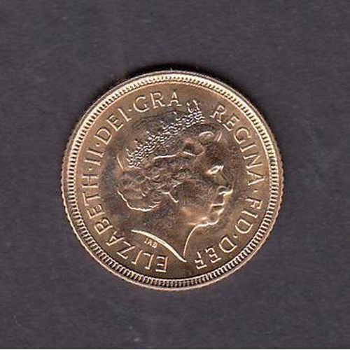 76 - UK 2000 gold half Sovereign, in good condition