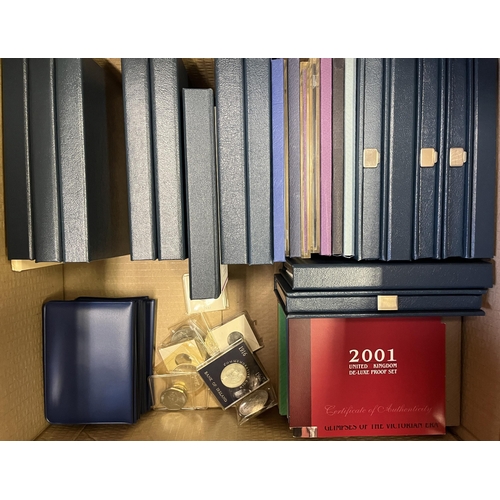 101 - A collection of mainly UK QEII coins, including x31 proof uncirculated year sets from 1970 to 2001 a... 