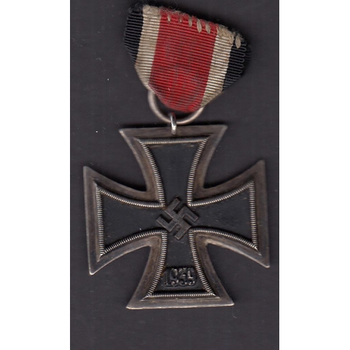 257 - Germany WWII Iron Cross 2nd Class award, with ribbon.