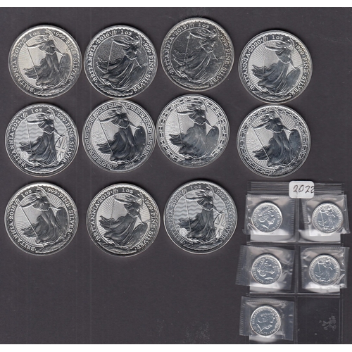 167 - A group of x11 UK silver Britannia coins from 2015 to 2022, plus x5 1/10 silver coins, in good condi... 
