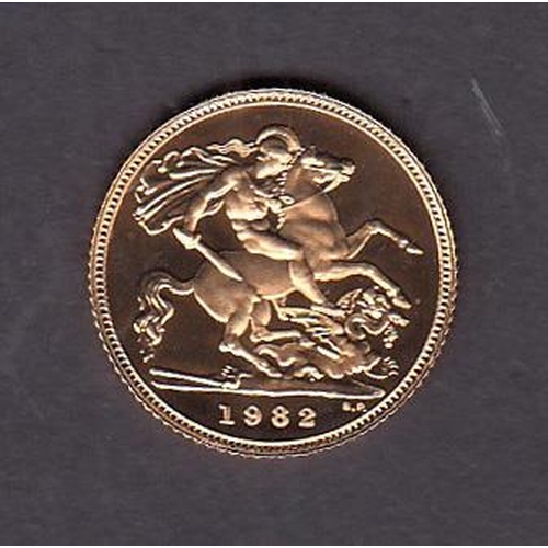 141 - UK 1982 gold proof half Sovereign, boxed with CoA