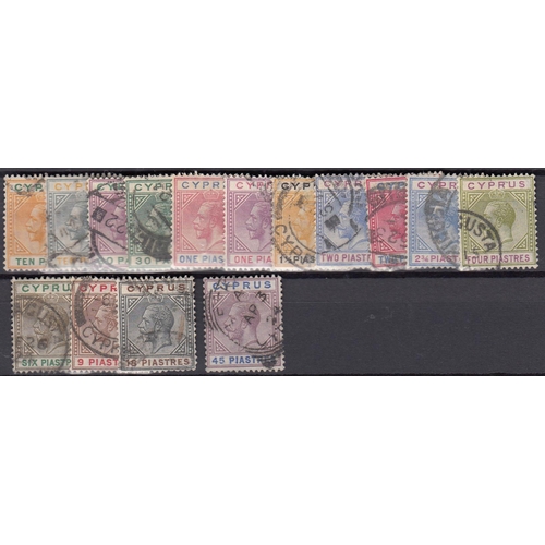 675 - 1921 Script set of 15v to 45pi used, mostly fine (18pi has trace of brown crayon) Cat £750