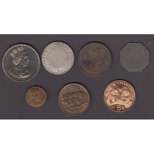 92 - A World coin and medallion accumulation in boxes and loose, mainly 20th Century UK noted various UK ... 