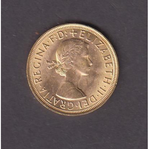 36 - UK 1957 gold full Sovereign, in good condition, with CoA