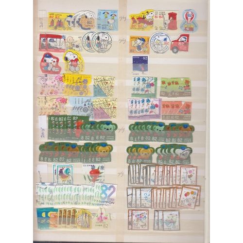 352 - A used duplicated Japanese stamp accumulation in x6 stock books, with a smattering of earlies, stren... 