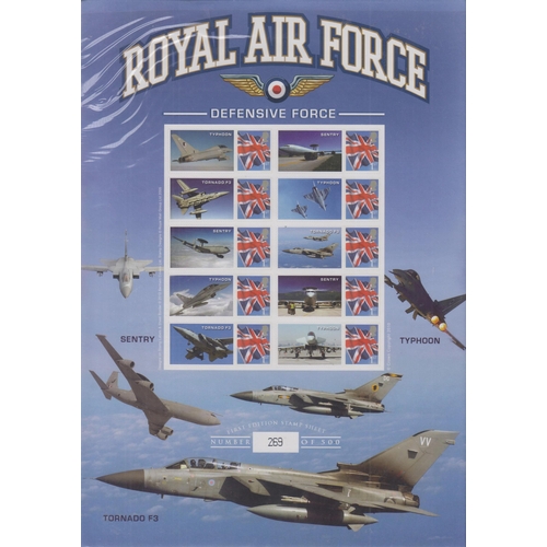 392 - A collection themend on the RAF, of modern stamp and FDCs issues from around the World on pages, goo... 