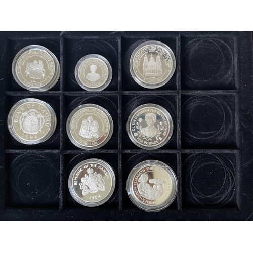 124 - H.M Queen Elizabeth The Queen Mother silver proof coin collection of x19 Crown size coins from the C... 