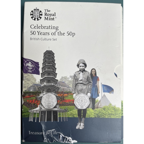 158 - UK 2009 circulated Kew Gardens 50p piece, in good condition, plus 2019 RM flat pack (damaged) contai... 