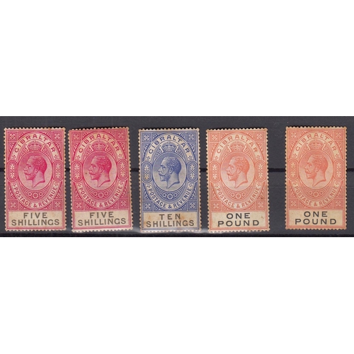 521 - An accumulation of x170+ KGV values from 1d to £1 in singles and blocks, including minor shade varia... 