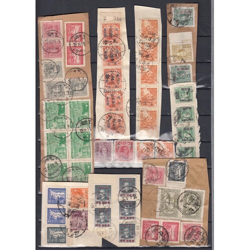 An accumulation of a few hundred 1940s-1950s Chinese and Taiwan stamps ...