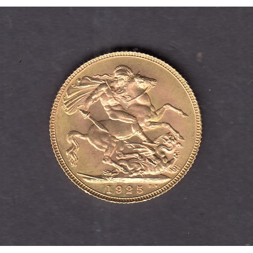 38 - UK 1925 gold full Sovereign, in good condition