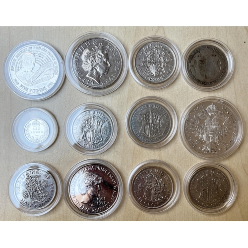 89 - A small World mainly 20th Century coin accumulation, strength in UK including various silver Half Cr... 