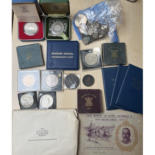 120 - A small accumulation of UK mainly 20th Century coins, including various silver 3d’s, 1972 & 1977 sil... 