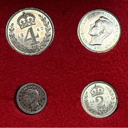 305 - UK 1942 four-coin silver complete Maundy set, in good condition