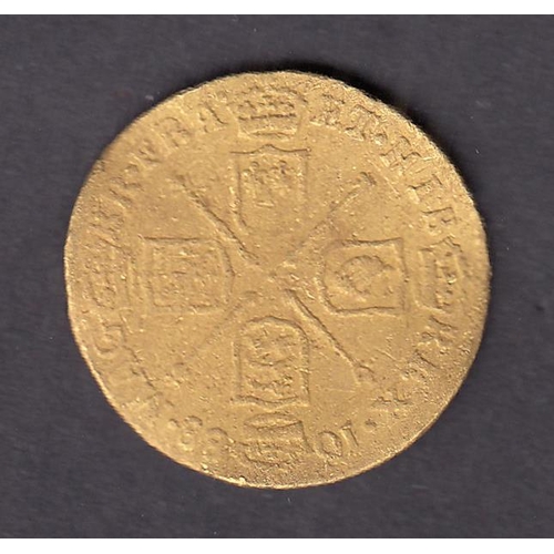 174 - England 1688 gold half Sovereign, some wear but generally good condition.