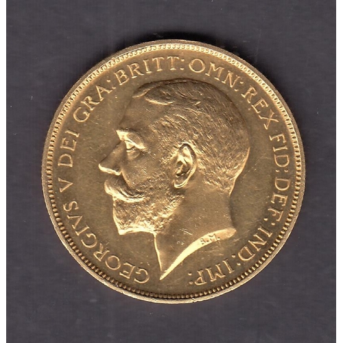 281 - UK 1911 gold Two Pound coin, in good condition