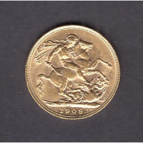 272 - UK 1909 gold full Sovereign, in good condition with CoA