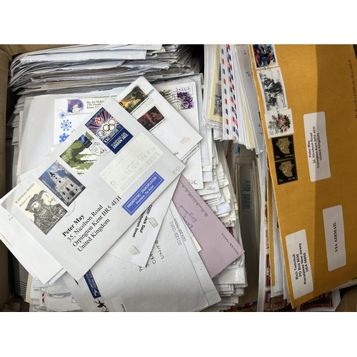 280 - Huge world accumulation of mostly covers, with a batch from NZ, 50 or so Gilbert & Ellice FDCs, many... 