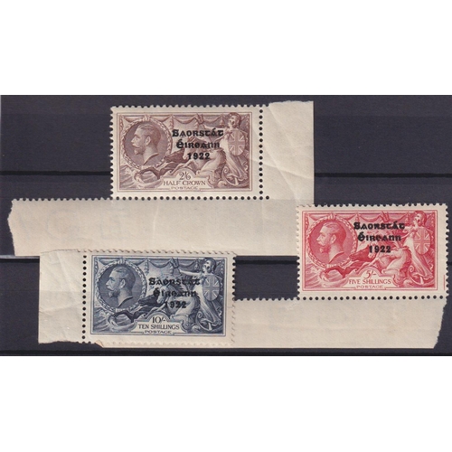 1000 - 1935 Re-engraved set marginals u/m, the 2/6d with crease (10/- also, but light), Cat £550, SG99/101