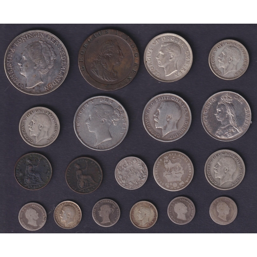 35 - A small UK coin accumulation, of mainly circulated 20th Century coins from ½d to 2/6-, noted 480g of... 