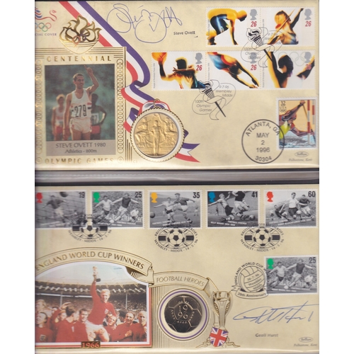 60 - A x2 volume collection of coin covers, mainly Commemorative produced by Benham includes many autogra... 