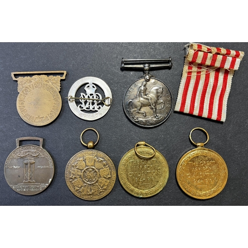 132 - A group of x15 medals all relating to WWI including Victory and War Medals, noted Belgium, France, U... 