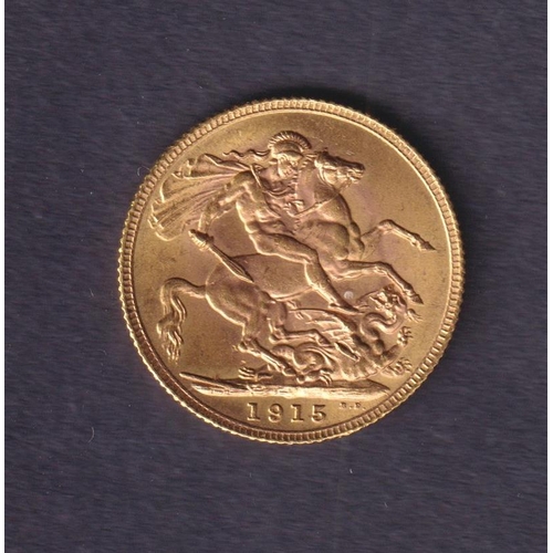 12 - UK 1915 gold full Sovereign, in good condition