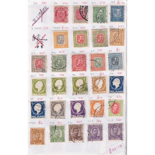 176 - A group of x105 Club Books with stamps from around the World, ptsa £4100+