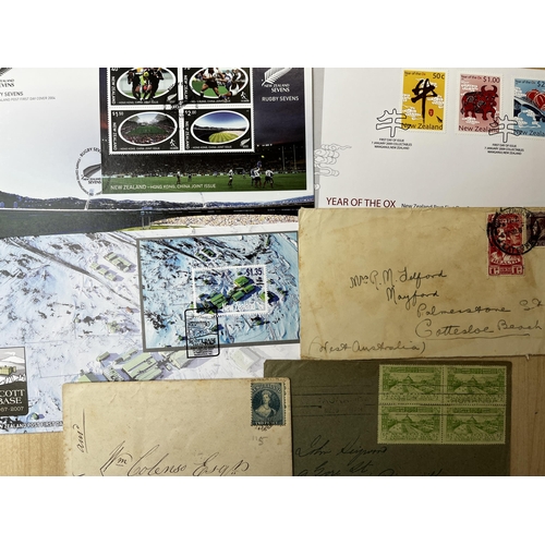 248 - A x4 volume collection of New Zealand covers and FDCs from QV to QEII, with a smattering of earlies ... 