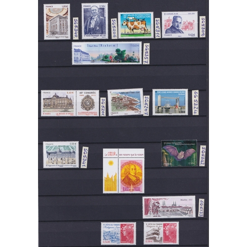 648 - A mint and used French stamp collection housed in x5 stock books from the 19th to 21st Century, main... 