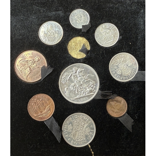 58 - A group of x20 UK silver circulated coins from 1757 to 1936, including 1787 silver 6d, 1817 silver H... 