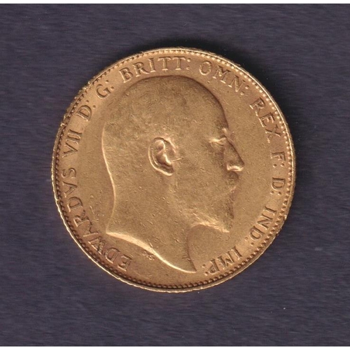 175 - UK 1910 gold full Sovereign, in good condition