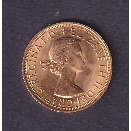 187 - UK 1962 gold full Sovereign, in good condition